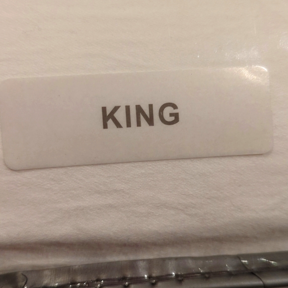 NWT Goose Down Pillow - Picture 6 of 8